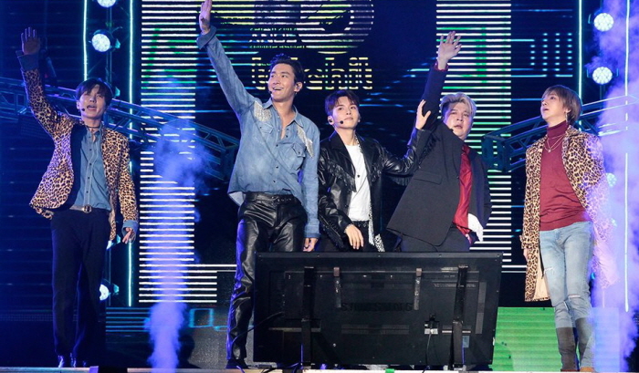 El grupo de K-pop, Super Junior, en el evento Premios telehit 25 años. | Facebook oficial telehit